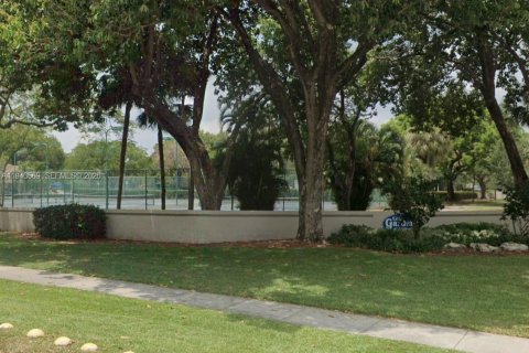 Condo in Pompano Beach, Florida, 2 bedrooms  № 2002815 - photo 21