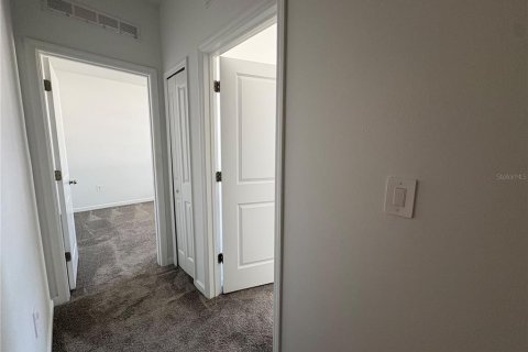 Touwnhouse à louer à Davenport, Floride: 3 chambres, 173.17 m2 № 2359019 - photo 17