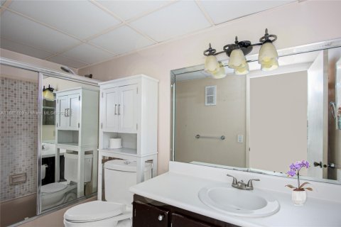 Condominio en venta en Tamarac, Florida, 2 dormitorios, 97.55 m2 № 1871491 - foto 10