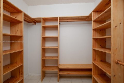 Condominio en venta en Tamarac, Florida, 2 dormitorios, 97.55 m2 № 1871491 - foto 8