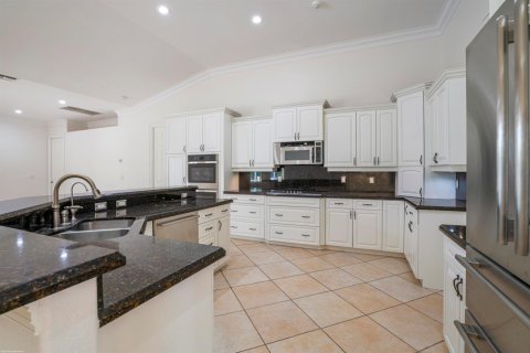 House in Loxahatchee Groves, Florida 4 bedrooms, 309.09 sq.m. № 2247148 - photo 17