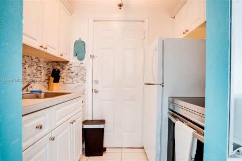 Condominio en venta en Miami Beach, Florida, 1 dormitorio, 42.83 m2 № 1742248 - foto 12