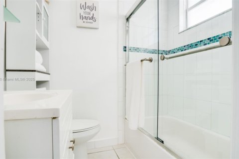 Condominio en venta en Miami Beach, Florida, 1 dormitorio, 42.83 m2 № 1742248 - foto 6
