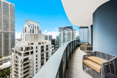 Condo in Miami, Florida, 1 bedroom  № 1978349 - photo 16