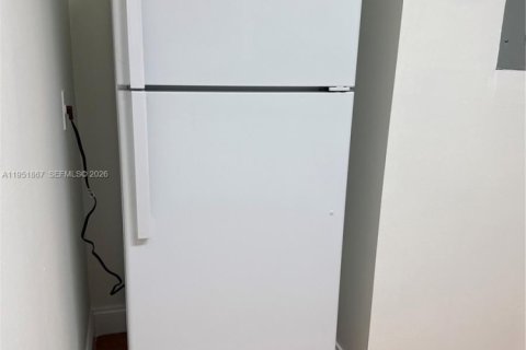 Copropriété à louer à Miami, Floride: 1 chambre, 66.43 m2 № 2006070 - photo 11