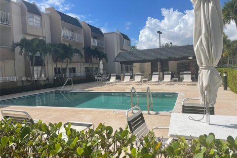 Снять в аренду кондоминиум в Майами, Флорида 1 спальня, 66.43м2, № 2006070 - фото 8