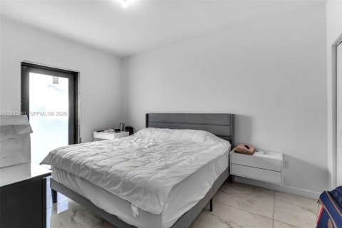 Купить виллу или дом в Майами, Флорида 5 спален, 260.96м2, № 2048665 - фото 27