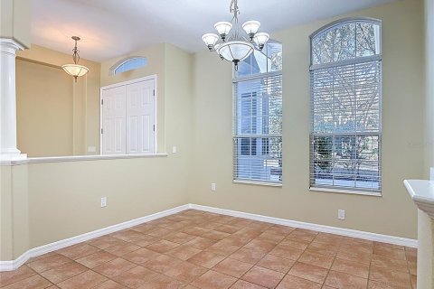 Casa en venta en Fruitland Park, Florida, 3 dormitorios, 274.53 m2 № 2150896 - foto 17