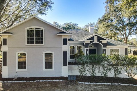 Villa ou maison à Fruitland Park, Floride 3 chambres, 274.53 m2 № 2150896