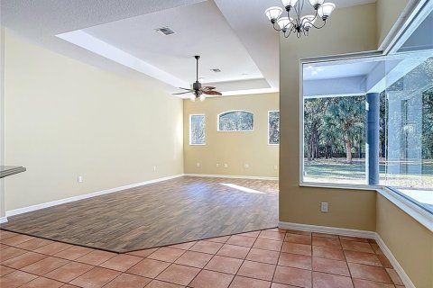 Casa en venta en Fruitland Park, Florida, 3 dormitorios, 274.53 m2 № 2150896 - foto 23