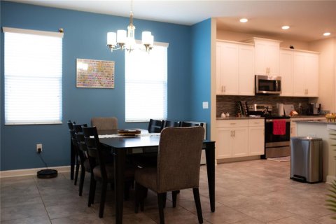 House in Kissimmee, Florida 3 bedrooms, 192.12 sq.m. № 1870484 - photo 8