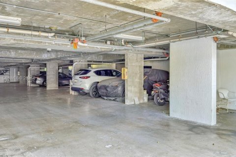 Купить кондоминиум в Майами-Бич, Флорида 2 спальни, 132.66м2, № 1995260 - фото 30