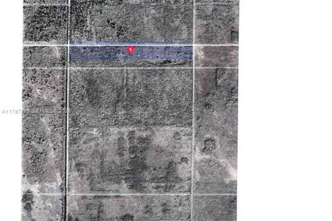 Купить коммерческую недвижимость в Флорида-Сити, Флорида № 2069383 - фото 6