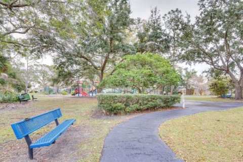 House in Kissimmee, Florida 4 bedrooms, 174.1 sq.m. № 2230072 - photo 21