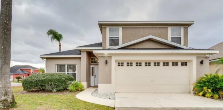 House in Kissimmee, Florida 4 bedrooms, 174.1 sq.m. № 2230072