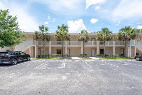 Condominio en alquiler en Daytona Beach, Florida, 2 dormitorios, 93.83 m2 № 1851811 - foto 4
