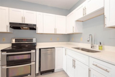 Condominio en alquiler en Daytona Beach, Florida, 2 dormitorios, 93.83 m2 № 1851811 - foto 20