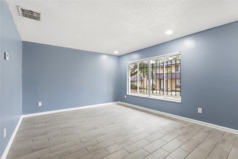 Condo in Orlando, Florida, 2 bedrooms № 2092227 - photo 4
