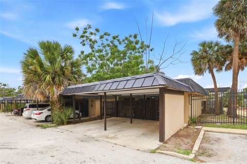 Condo in Orlando, Florida, 2 bedrooms № 2092227 - photo 25