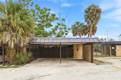 Condo in Orlando, Florida, 2 bedrooms № 2092227 - photo 26
