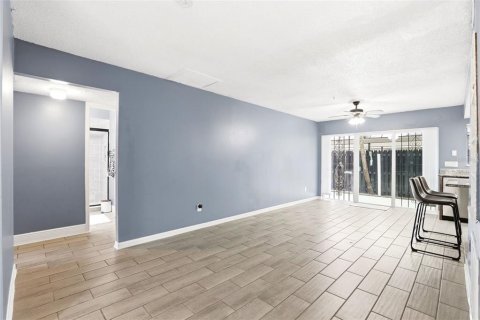 Condo in Orlando, Florida, 2 bedrooms № 2092227 - photo 7