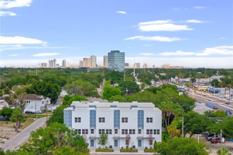Adosado en alquiler en Tampa, Florida, 4 dormitorios, 189.33 m2 № 1837302 - foto 3