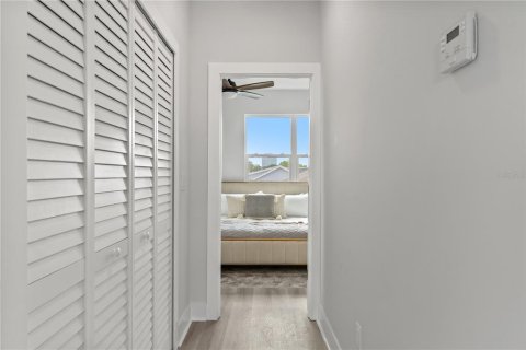 Adosado en alquiler en Tampa, Florida, 4 dormitorios, 189.33 m2 № 1837302 - foto 15