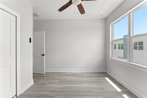 Adosado en alquiler en Tampa, Florida, 4 dormitorios, 189.33 m2 № 1837302 - foto 26