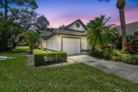 Condominio en venta en New Port Richey, Florida, 3 dormitorios, 144.28 m2 № 1840354 - foto 1