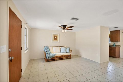 Villa ou maison à vendre à Englewood, Floride: 2 chambres, 72.19 m2 № 2403344 - photo 11