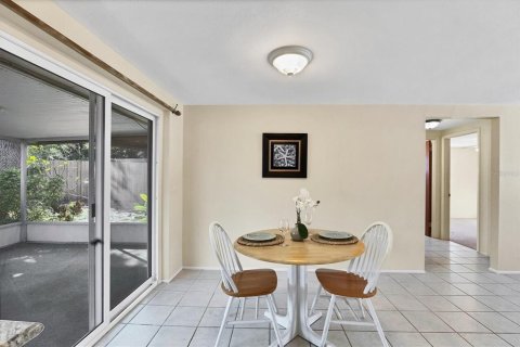 Villa ou maison à vendre à Englewood, Floride: 2 chambres, 72.19 m2 № 2403344 - photo 5