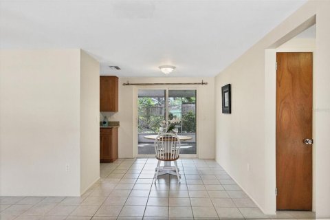 Villa ou maison à vendre à Englewood, Floride: 2 chambres, 72.19 m2 № 2403344 - photo 3