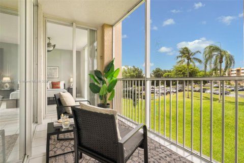 Copropriété à louer à Doral, Floride: 2 chambres, 104.98 m2 № 2256438 - photo 25