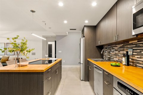 Copropriété à louer à Doral, Floride: 2 chambres, 104.98 m2 № 2256438 - photo 6