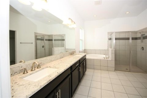 Villa ou maison à louer à Holiday, Floride: 4 chambres, 232.07 m2 № 2423803 - photo 14