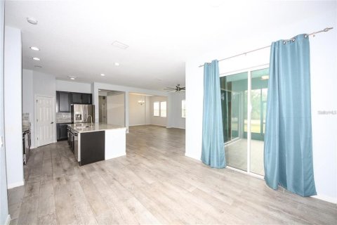 Villa ou maison à louer à Holiday, Floride: 4 chambres, 232.07 m2 № 2423803 - photo 11