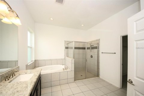 Villa ou maison à louer à Holiday, Floride: 4 chambres, 232.07 m2 № 2423803 - photo 16