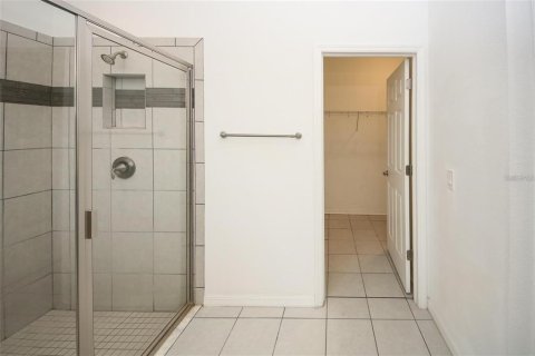 Villa ou maison à louer à Holiday, Floride: 4 chambres, 232.07 m2 № 2423803 - photo 15