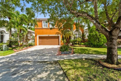 Villa ou maison à vendre à Miramar, Floride: 4 chambres, 285.86 m2 № 1921200 - photo 2