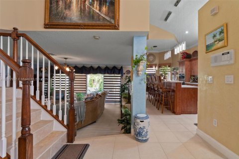 Villa ou maison à vendre à Miramar, Floride: 4 chambres, 285.86 m2 № 1921200 - photo 16