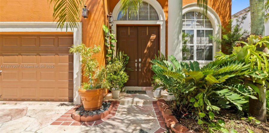 Villa ou maison à Miramar, Floride 4 chambres, 285.86 m2 № 1921200