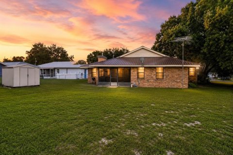 House in Sebring, Florida 3 bedrooms, 144.83 sq.m. № 2275532 - photo 30