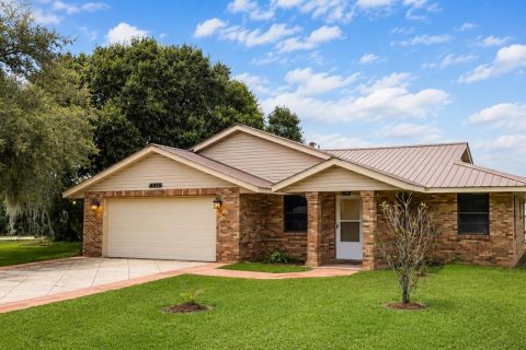 Casa en Sebring, Florida 3 dormitorios, 144.83 m2 № 2275532