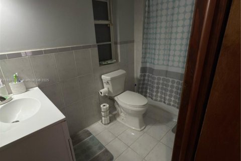 Купить виллу или дом в Хомстед, Флорида 3 спальни, 167.22м2, № 1739625 - фото 9