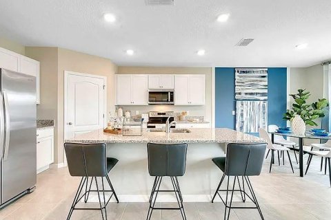 House in Zellwood, Florida 5 bedrooms, 260.78 sq.m. № 2399187 - photo 7