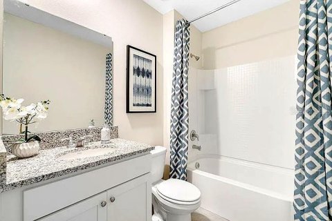 House in Zellwood, Florida 5 bedrooms, 260.78 sq.m. № 2399187 - photo 8
