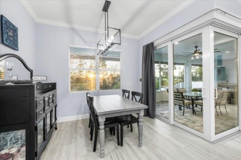 House in Cape Coral, Florida 4 bedrooms, 185.99 sq.m. № 2370142 - photo 14
