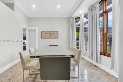 Villa ou maison à louer à Miami, Floride: 4 chambres, 289.3 m2 № 1948198 - photo 13