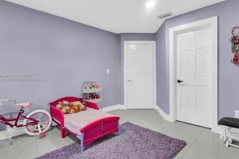 Villa ou maison à louer à Miami, Floride: 4 chambres, 289.3 m2 № 1948198 - photo 23