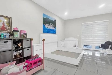 Villa ou maison à louer à Miami, Floride: 4 chambres, 289.3 m2 № 1948198 - photo 19